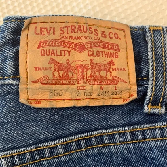 ✅ Levi’s Boys 550 Relaxed Fit Jeans, Sz 9 Regular - Picture 3 of 8